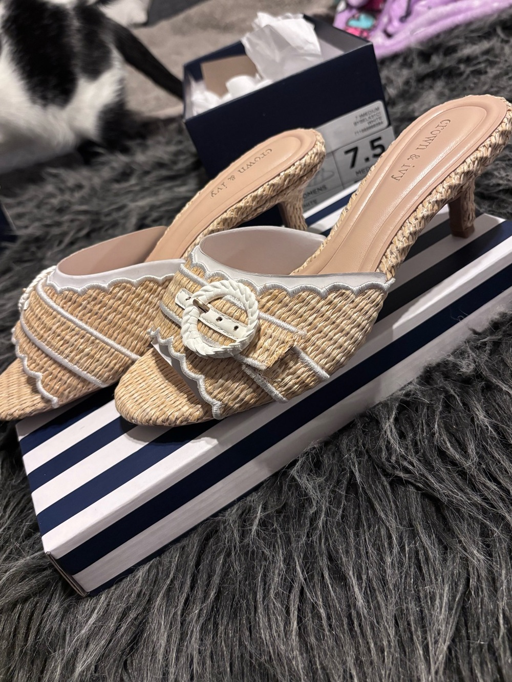Crown & Ivy Natural Raffia Slide Mules with White Trim with kitten heel